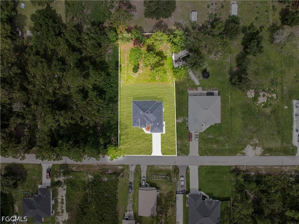3 Bed SingleFamilyResidence for Sale in Lehigh Acres, photo 42
