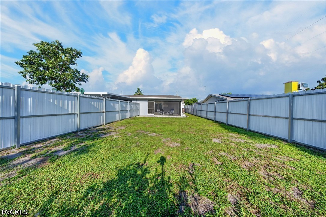 3 Bed Duplex for Sale in Cape Coral, photo 42