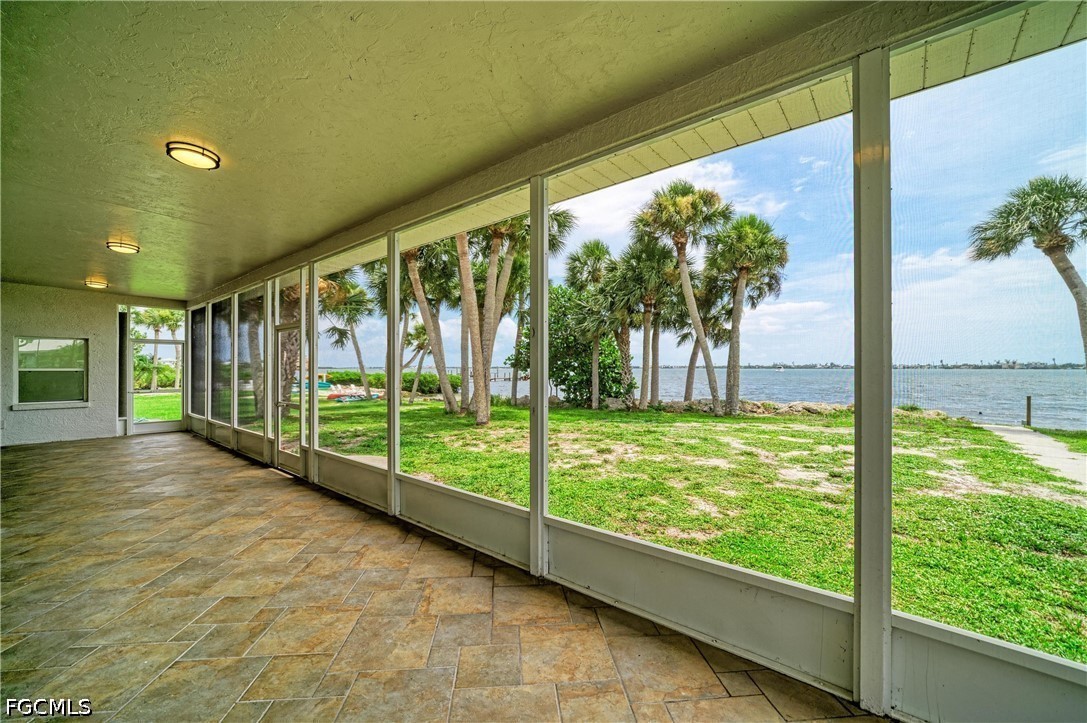 3 Bed Waterfront Home for Sale in Englewood, photo 42