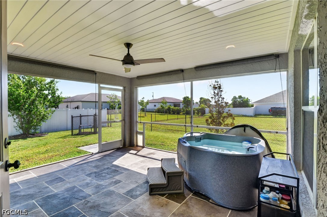 3 Bed SingleFamilyResidence for Sale in Cape Coral, photo 42