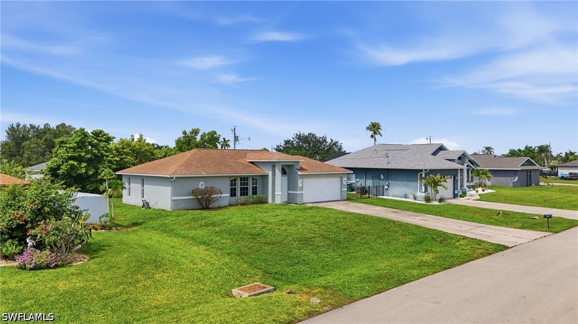 3 Bed SingleFamilyResidence for Sale in Cape Coral, photo 42