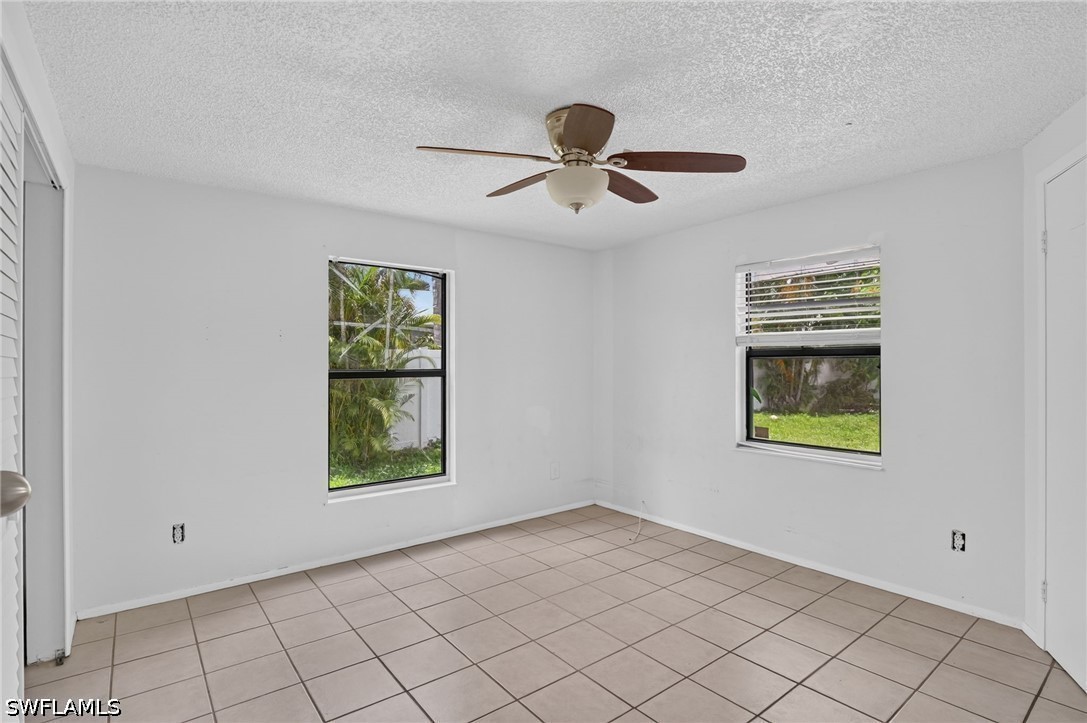 4 Bed Duplex for Sale in Naples Park, photo 42