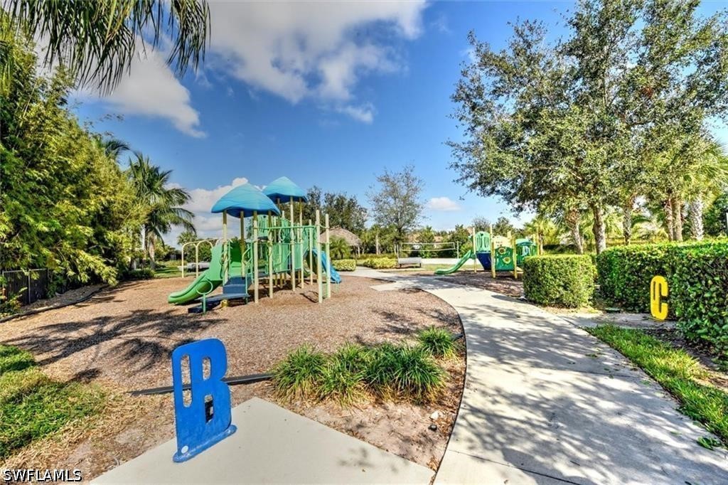 2 Bed Waterfront Home for Sale in Naples, photo 42