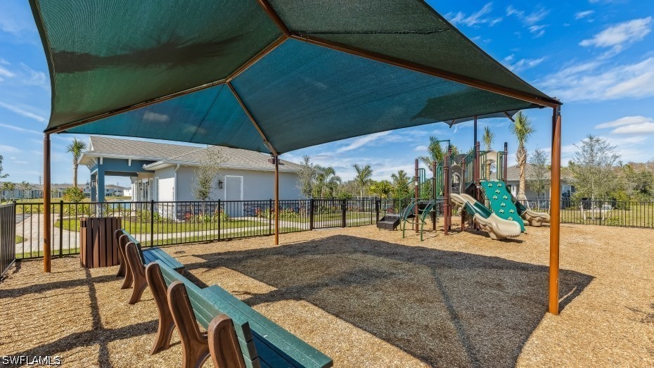 4 Bed SingleFamilyResidence for Sale in Asher Park, photo 42