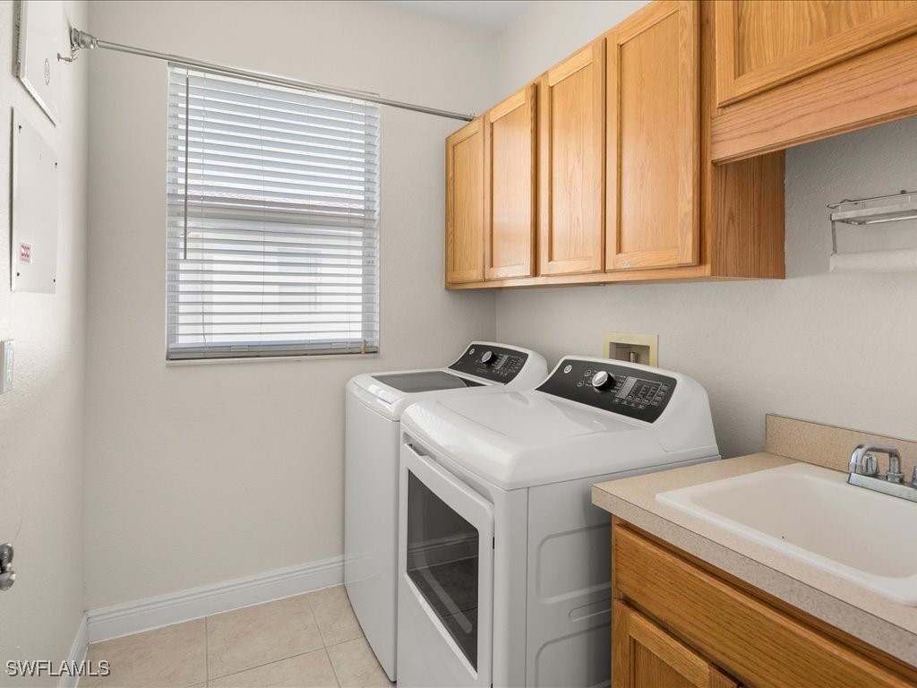 4 Bed Waterfront Home for Sale in Naples, photo 43