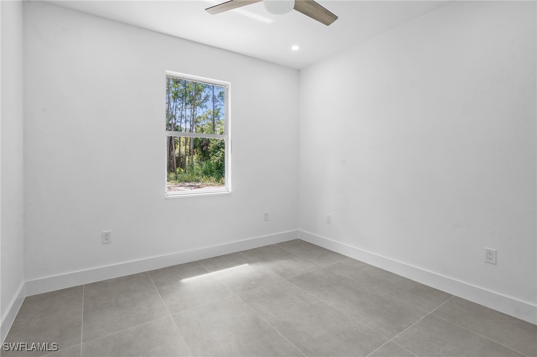 4 Bed SingleFamilyResidence for Sale in Naples, photo 43