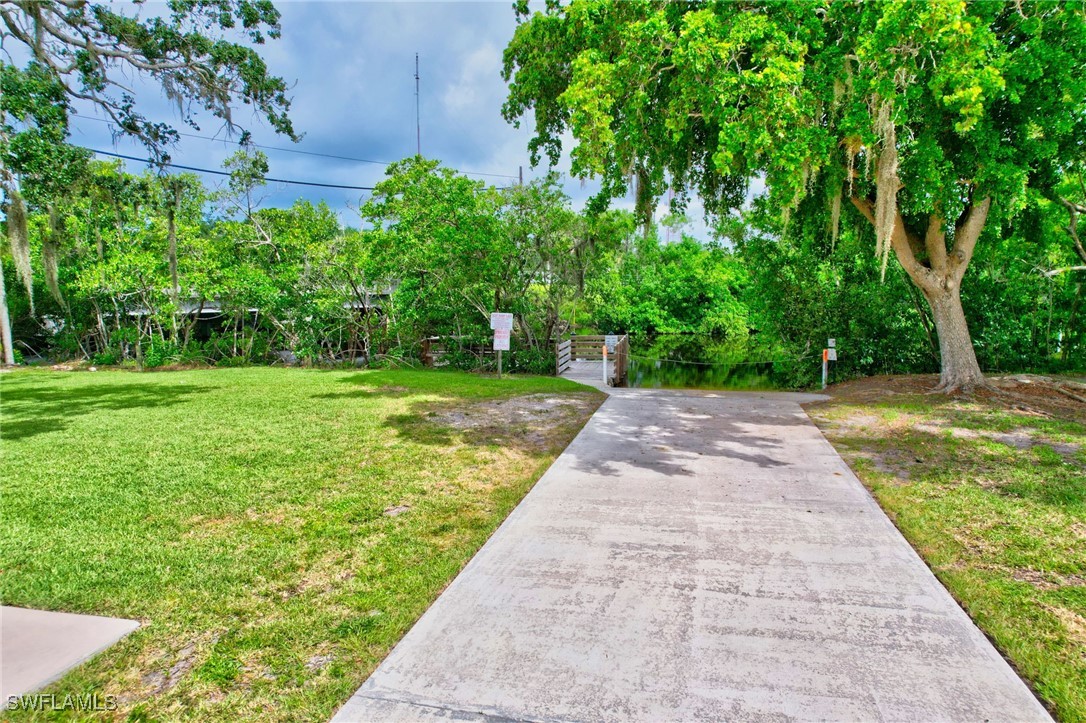 2 Bed ManufacturedHome for Sale in Riverwood, FL, $119,000 — photo 43