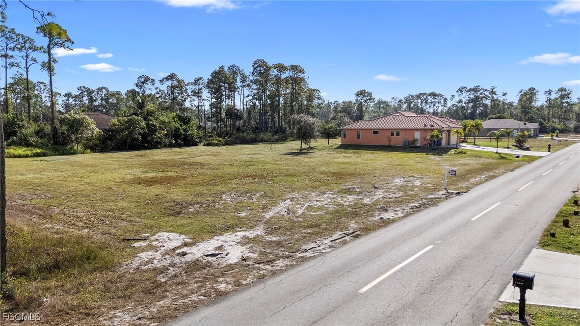 3 Bed SingleFamilyResidence for Sale in Lehigh Acres, photo 43
