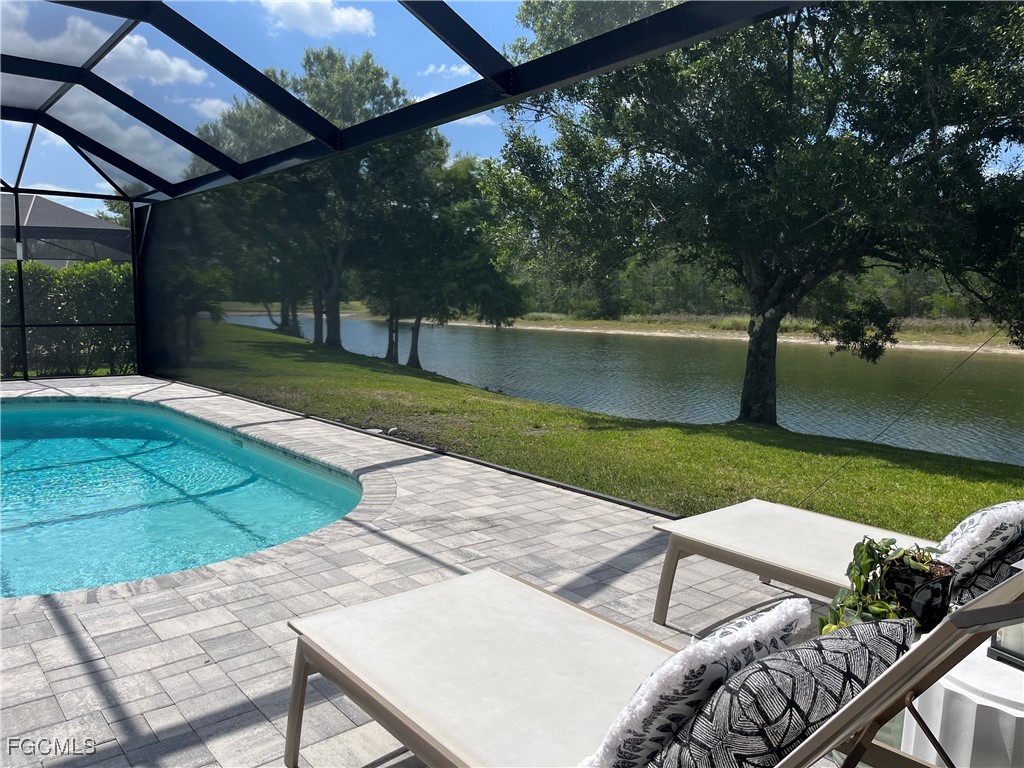 5 Bed Pool Home for Sale in Stoneybrook, photo 43