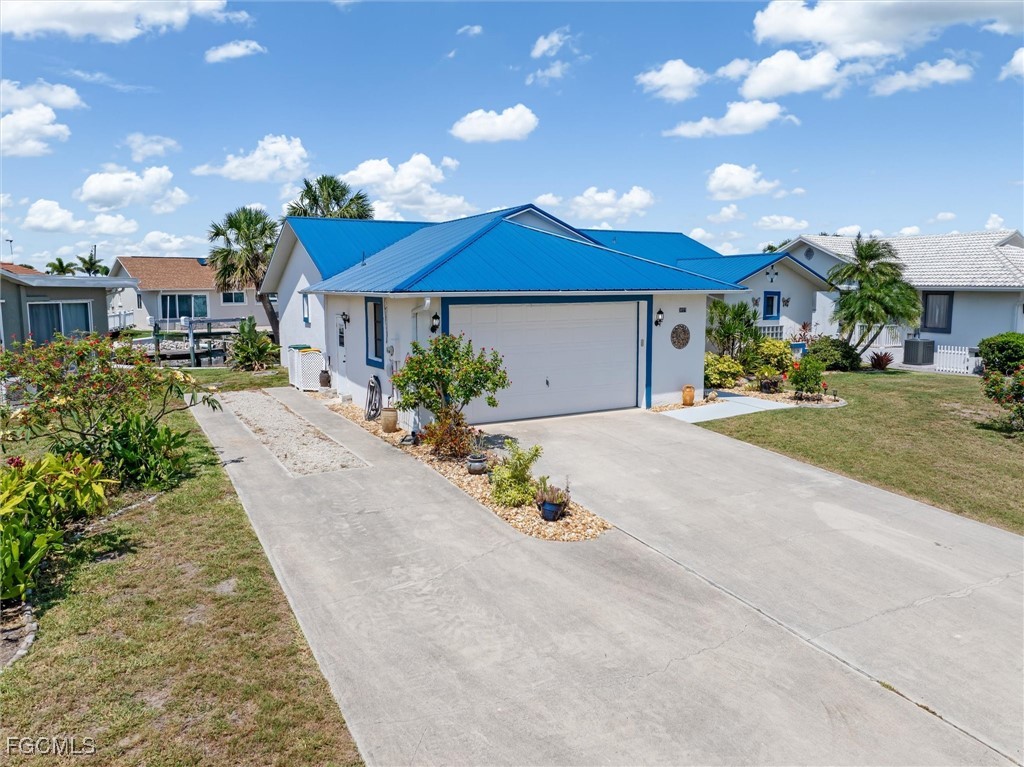 3 Bed Waterfront Home for Sale in Punta Gorda, photo 43
