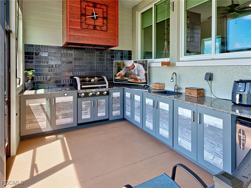 2 Bed Pool Home for Sale in Rotonda Villas, photo 43