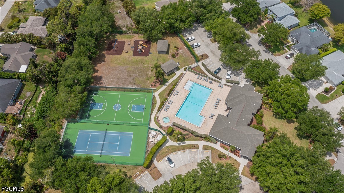 3 Bed SingleFamilyResidence for Sale in Fort Myers, photo 43