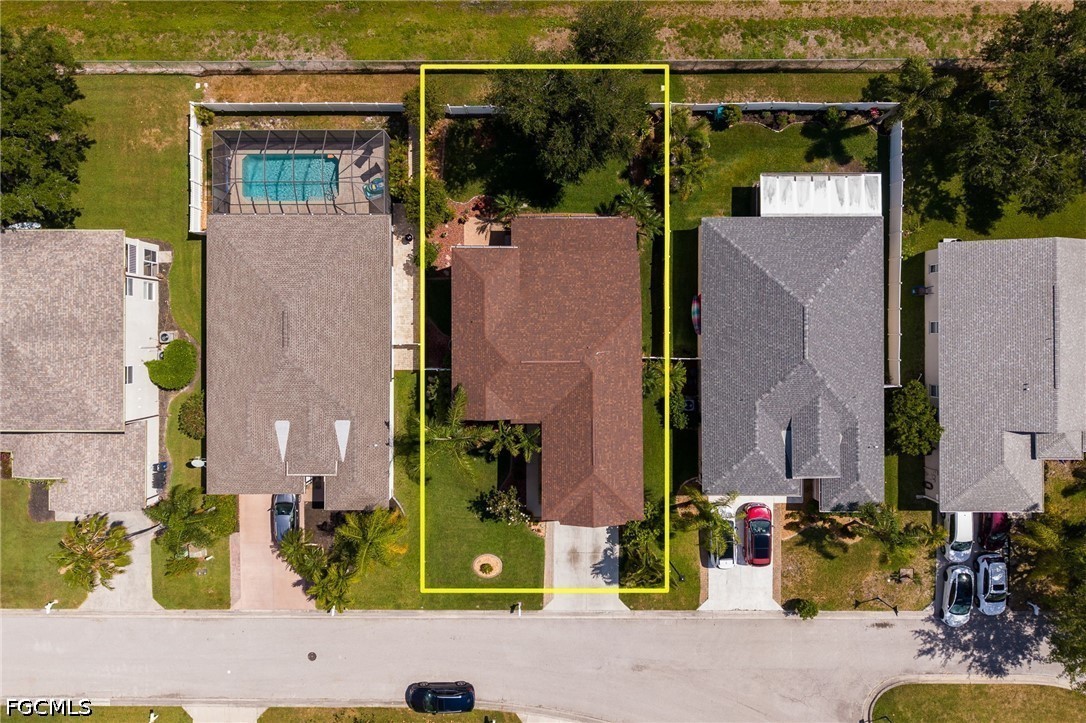 4 Bed SingleFamilyResidence for Sale in Cypress Cay, FL — photo 43