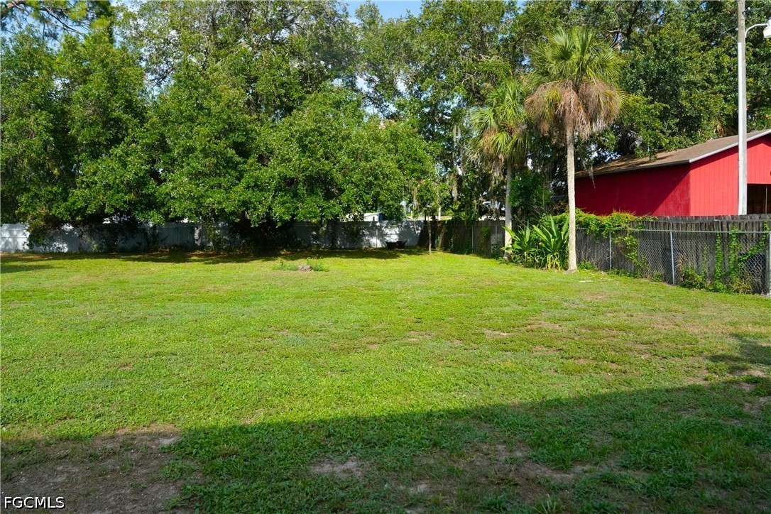 2 Bed SingleFamilyResidence for Sale in Lehigh Acres, photo 43