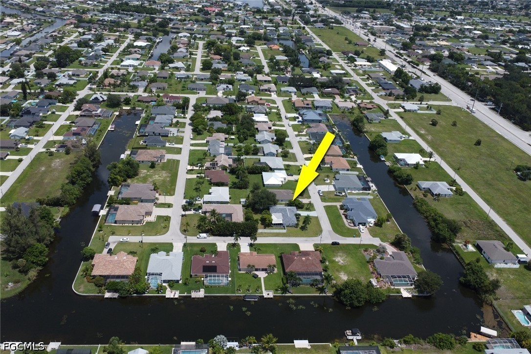 3 Bed SingleFamilyResidence for Sale in Cape Coral, photo 43