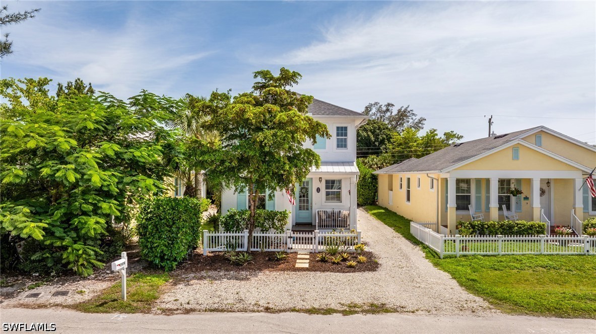 5 Bed SingleFamilyResidence for Sale in Kelly Plaza, FL — photo 43