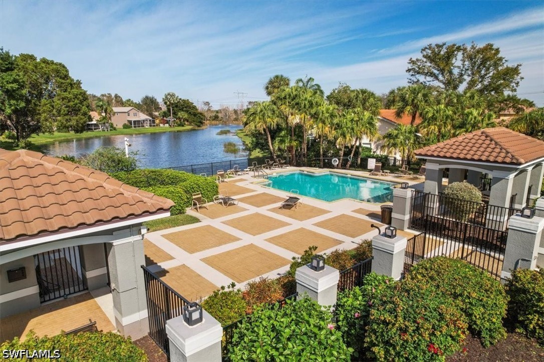 4 Bed SingleFamilyResidence for Sale in Eagle Pointe, FL — photo 43