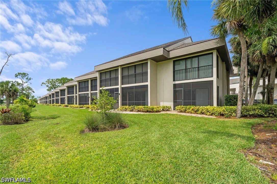 3 Bed Condominium for Sale in Fairways, FL, $250,000 — photo 43