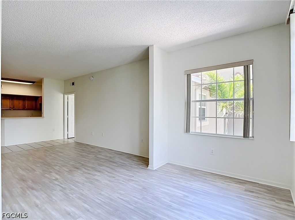 2 Bed Condominium for Sale in Fort Myers, photo 43