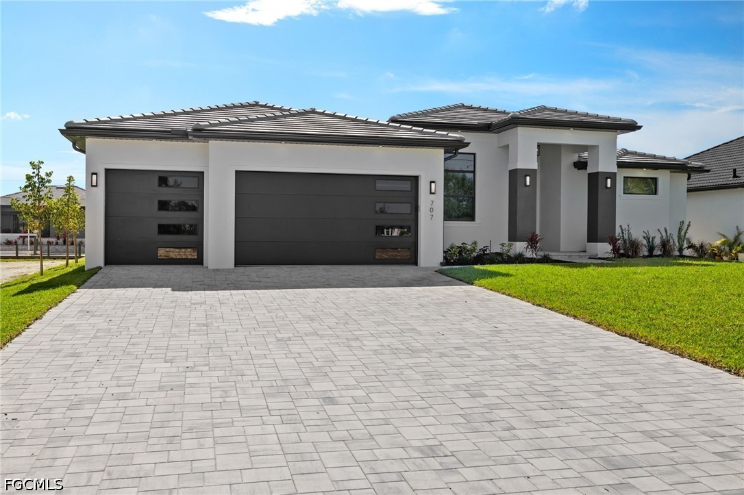 3 Bed Pool Home for Sale in Cape Coral, photo 43