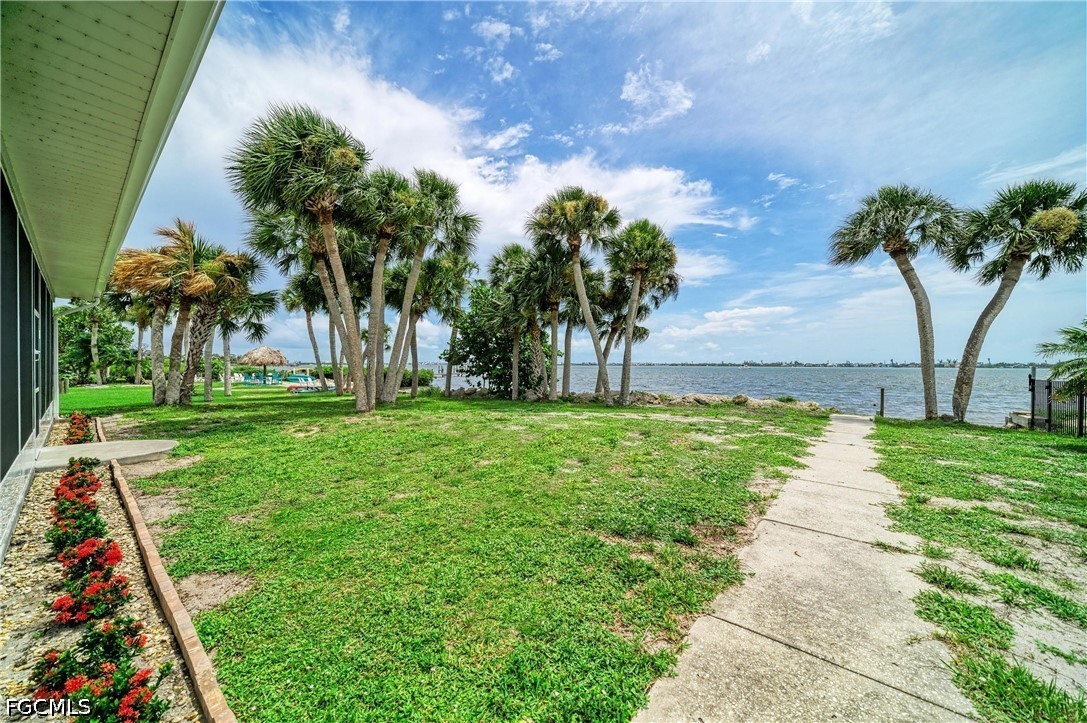 3 Bed Waterfront Home for Sale in Englewood, photo 43