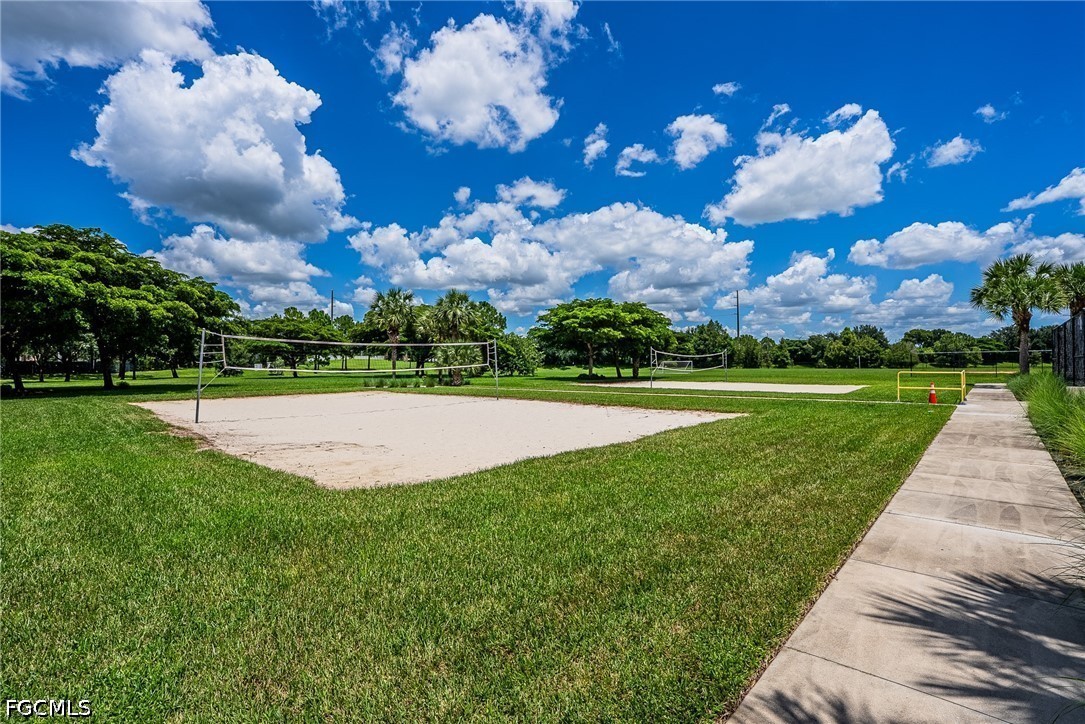 3 Bed Pool Home for Sale in Stoneybrook, photo 43