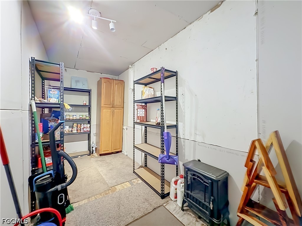 3 Bed SingleFamilyResidence for Sale in Acreage, photo 43