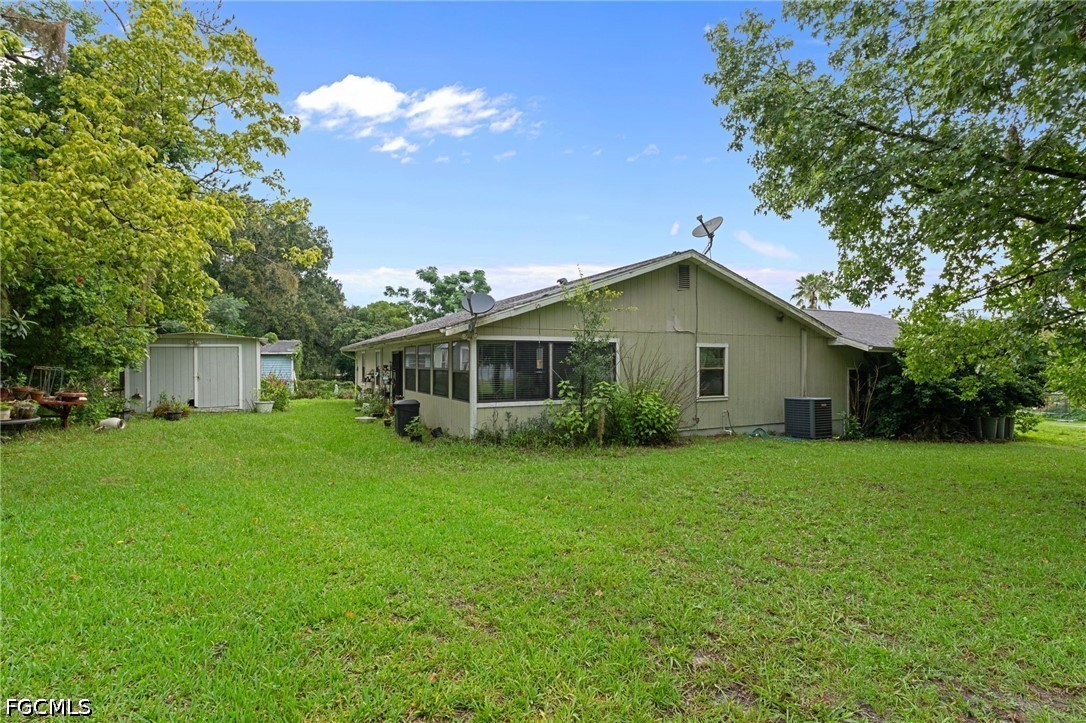 3 Bed SingleFamilyResidence for Sale in Acreage, photo 43