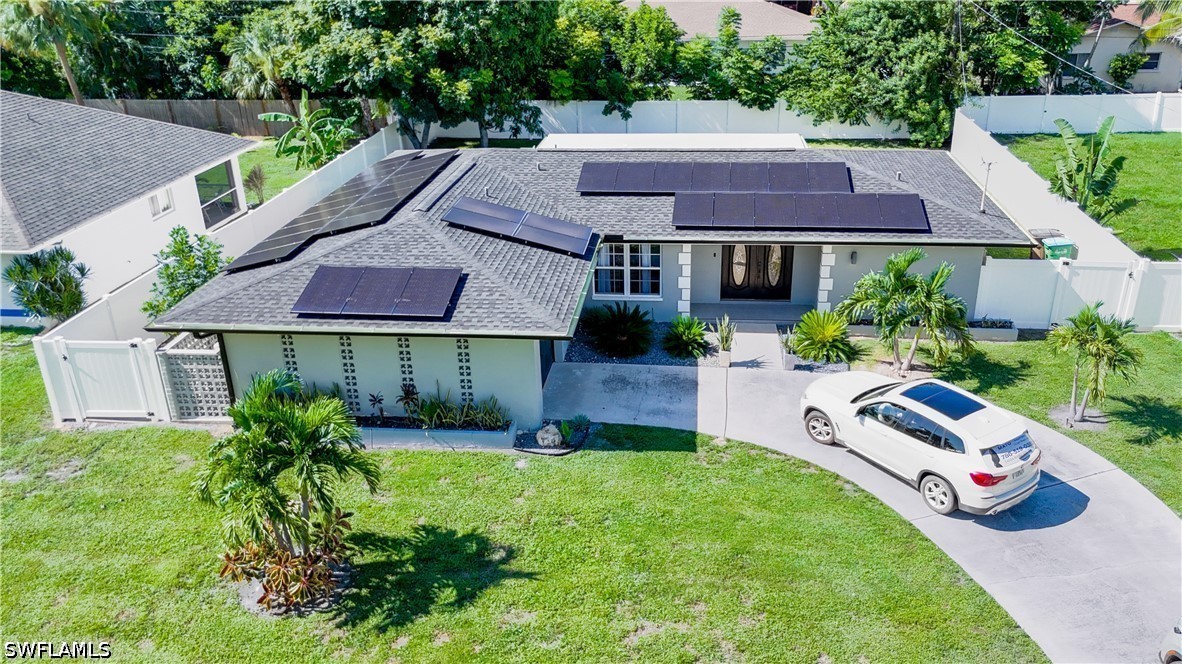 3 Bed SingleFamilyResidence for Sale in Cape Coral, photo 43