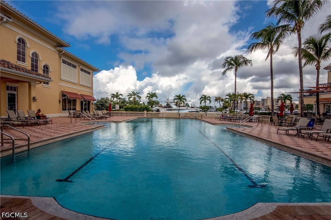 3 Bed Condominium for Sale in Harbour Landings, photo 43