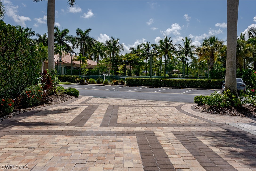 Waterfront Home for Sale in Naples, photo 44