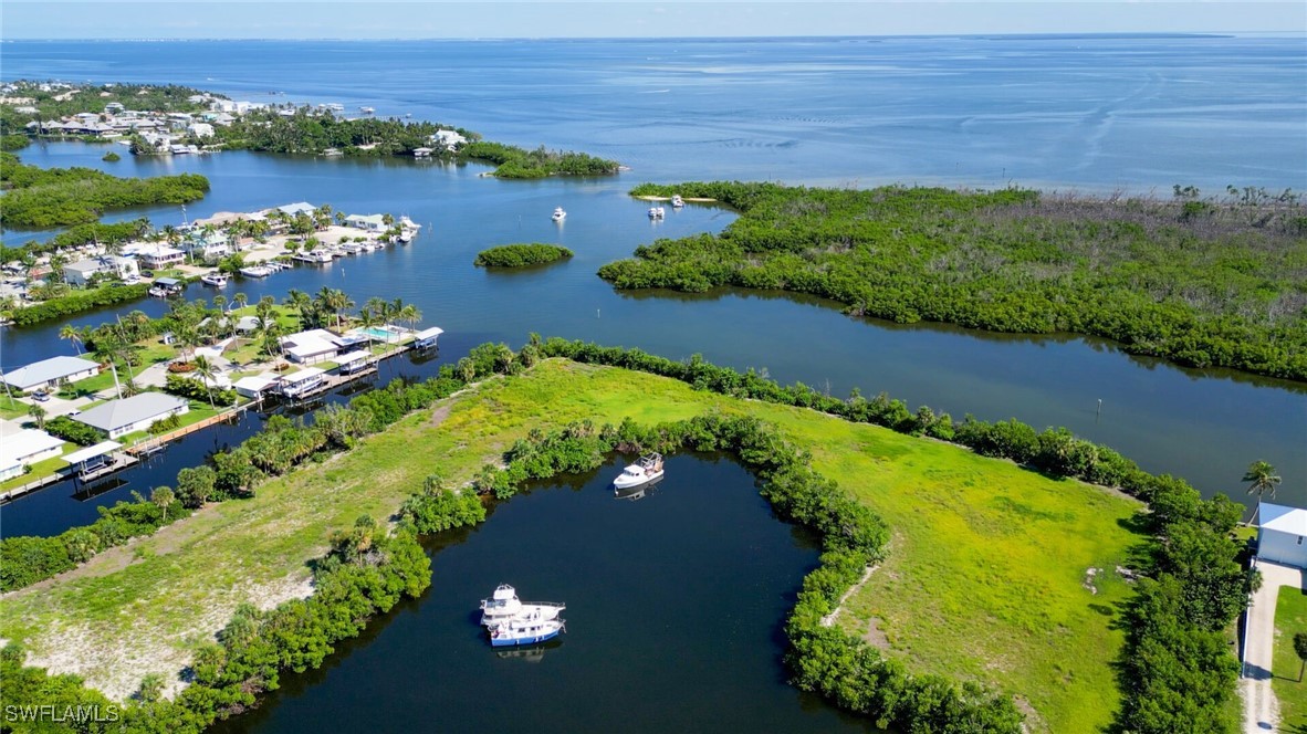 2 Bed Waterfront Home for Sale in Bokeelia, photo 44