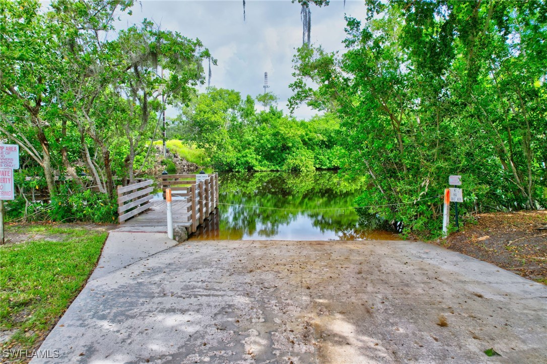 2 Bed ManufacturedHome for Sale in Riverwood, FL, $119,000 — photo 44