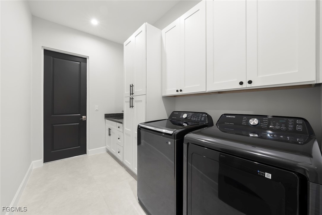 4 Bed SingleFamilyResidence for Sale in Naples, photo 44