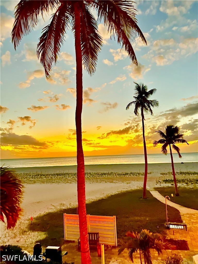 1 Bed Waterfront Home for Sale in Fort Myers Beach, photo 44