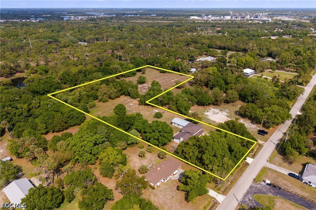 4 Bed SingleFamilyResidence for Sale in Buckingham, FL — photo 44