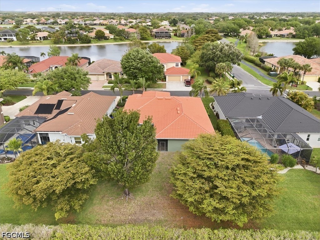 4 Bed SingleFamilyResidence for Sale in Stoneybrook, photo 44