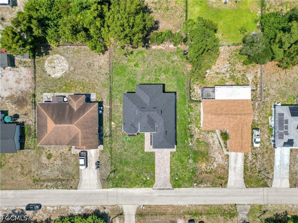 4 Bed SingleFamilyResidence for Sale in Lehigh Acres, photo 44