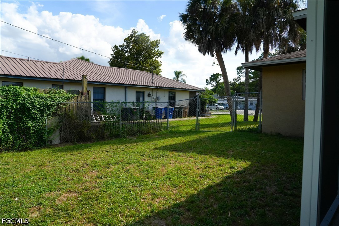 2 Bed SingleFamilyResidence for Sale in Lehigh Acres, photo 44