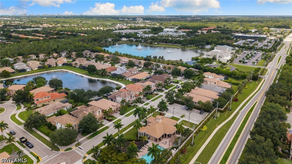 3 Bed SingleFamilyResidence for Sale in Naples, photo 44
