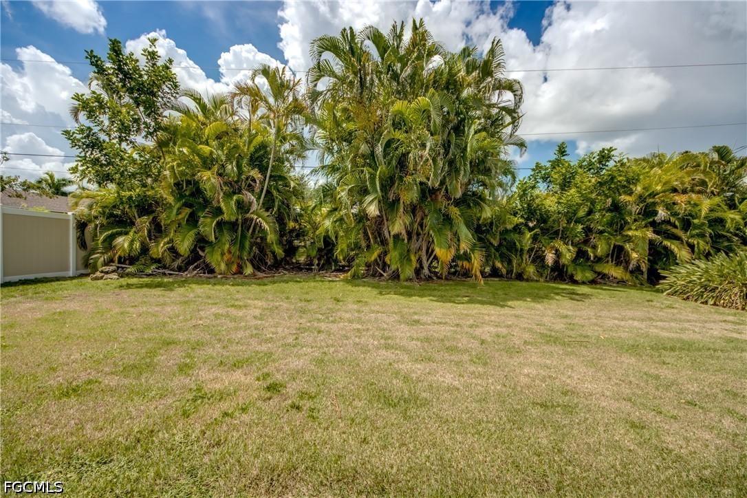 3 Bed SingleFamilyResidence for Sale in Cape Coral, photo 44