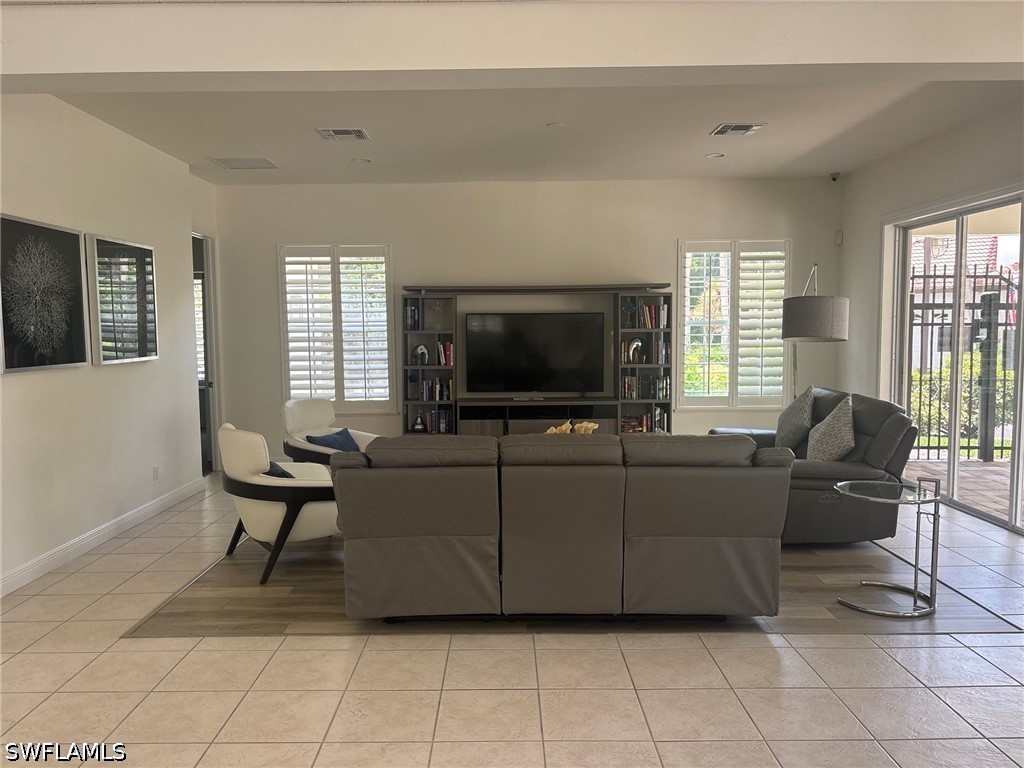 2 Bed Condominium for Sale in Naples, FL, $3,250 — photo 44