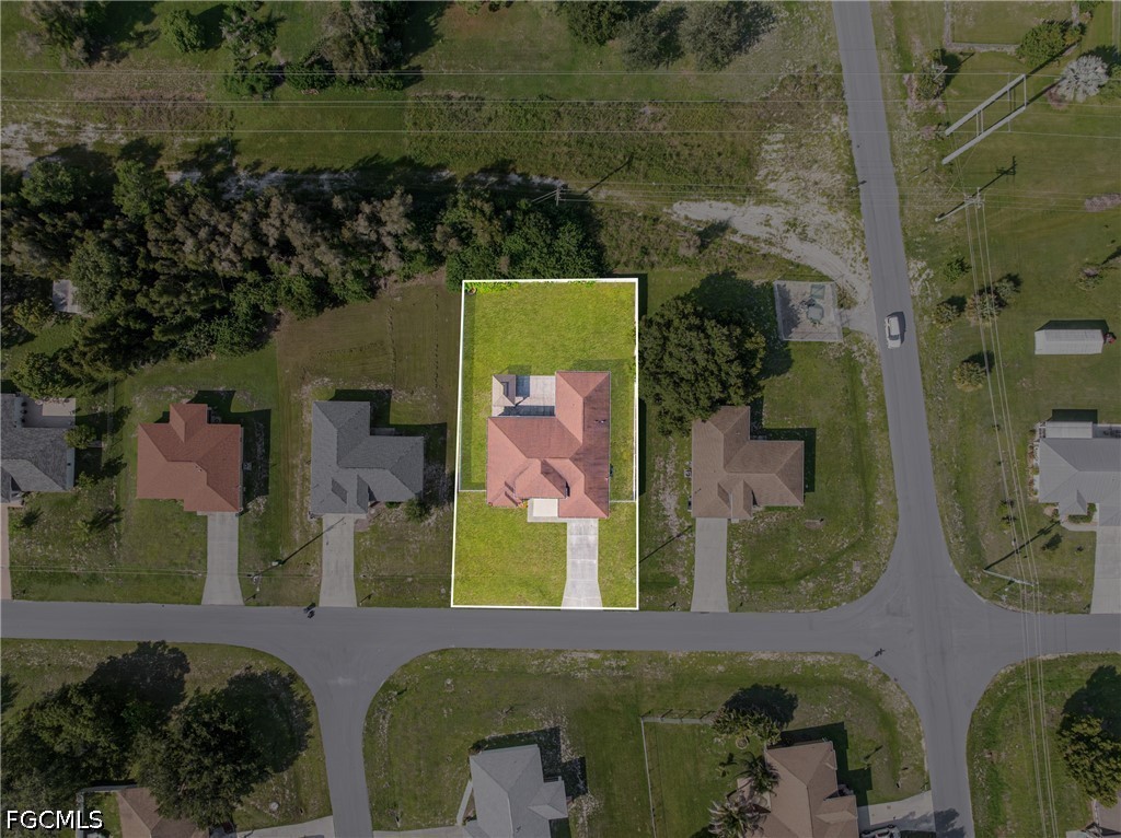 4 Bed SingleFamilyResidence for Sale in Mirror Lakes, FL — photo 44