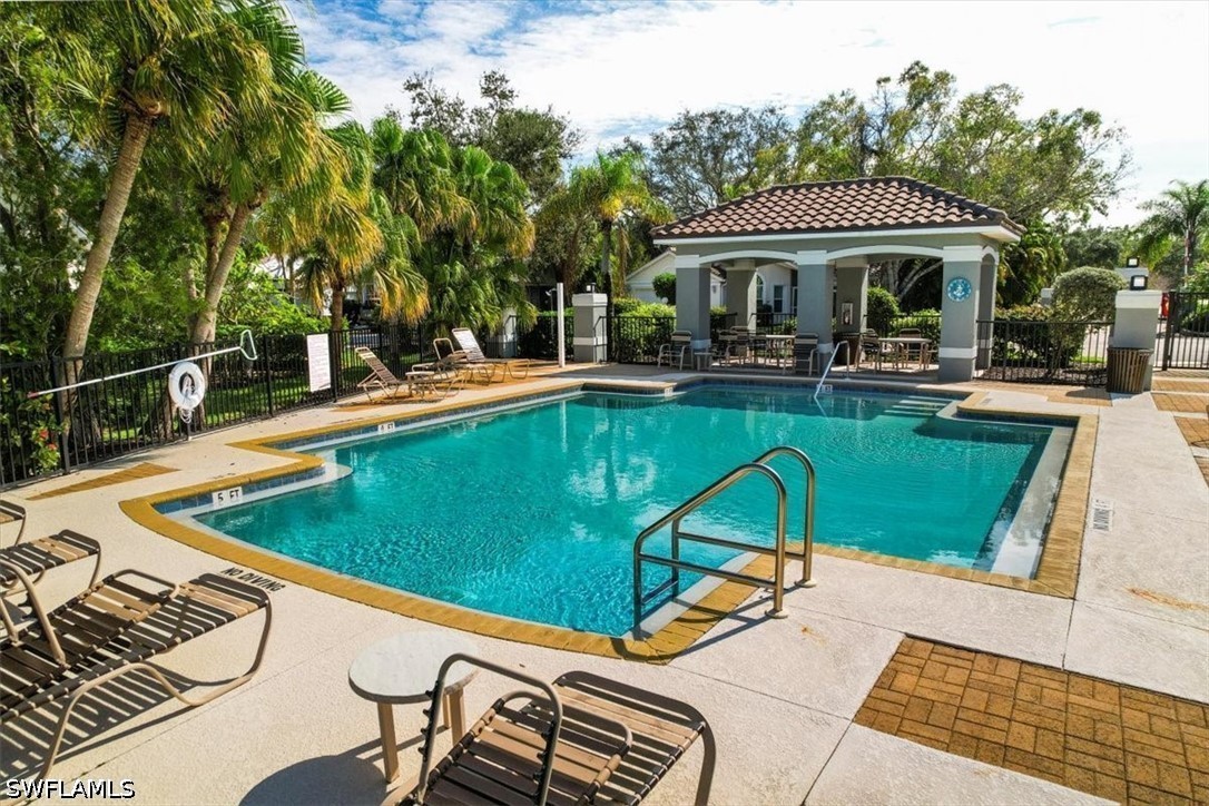 4 Bed SingleFamilyResidence for Sale in Eagle Pointe, FL — photo 44