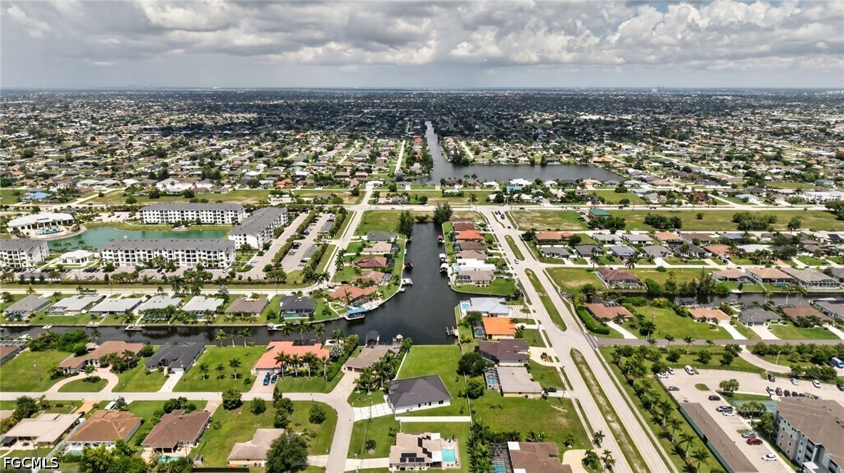 4 Bed Waterfront Home for Sale in Cape Coral, photo 44