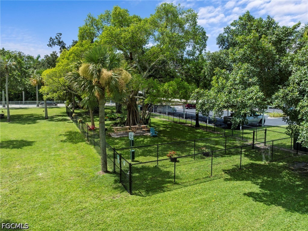 1 Bed Waterfront Home for Sale in St. Tropez, FL, $250,000 — photo 44