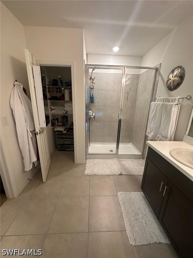 3 Bed SingleFamilyResidence for Sale in Naples, FL, $3,100 — photo 44