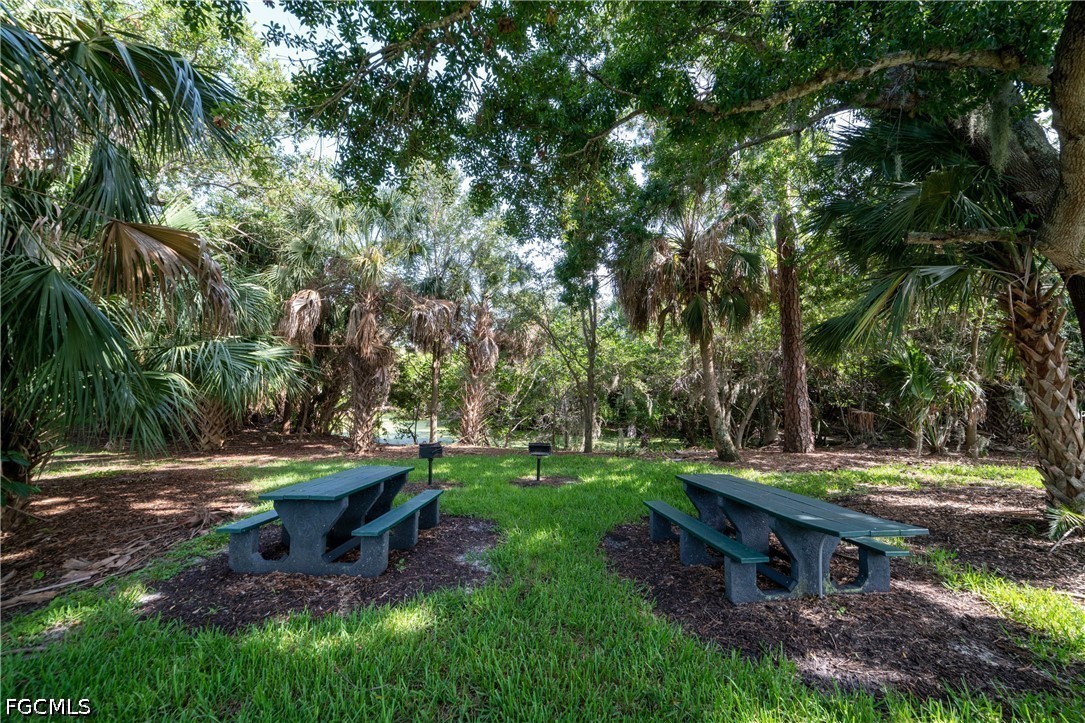 3 Bed SingleFamilyResidence for Sale in North Fort Myers, photo 44