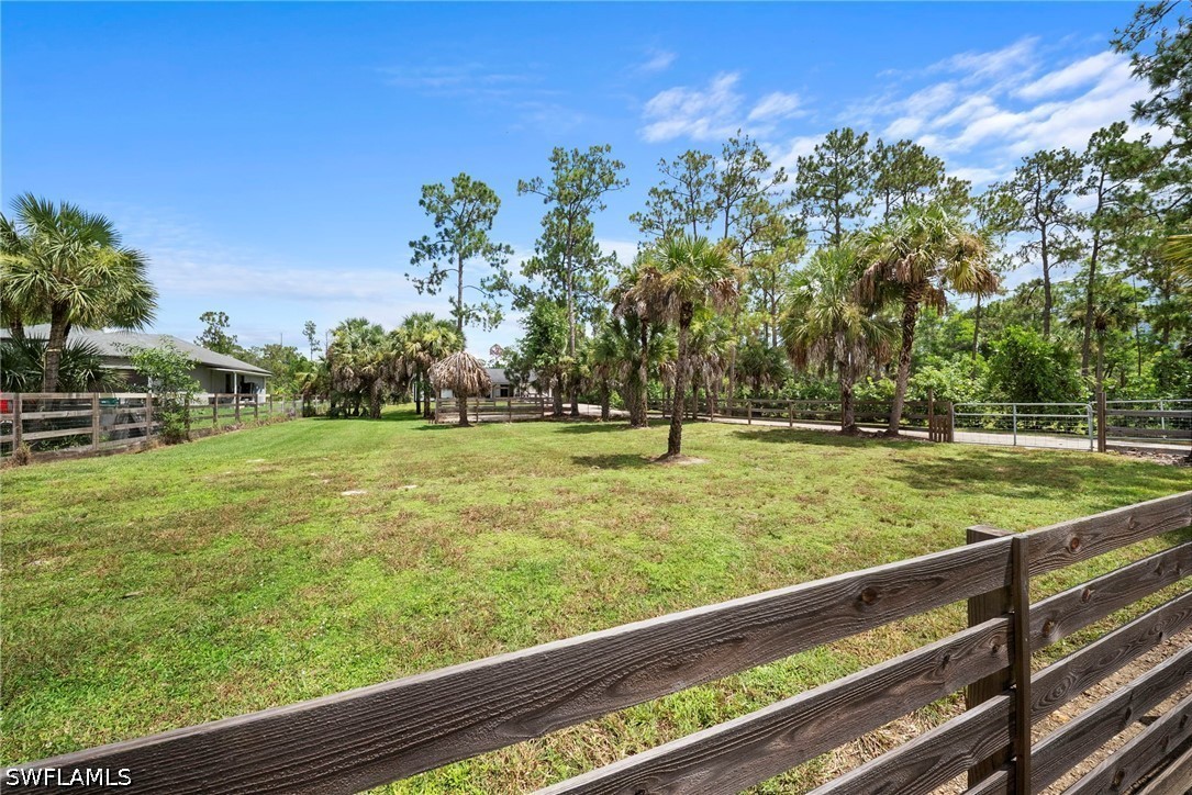 3 Bed SingleFamilyResidence for Sale in Naples, photo 44