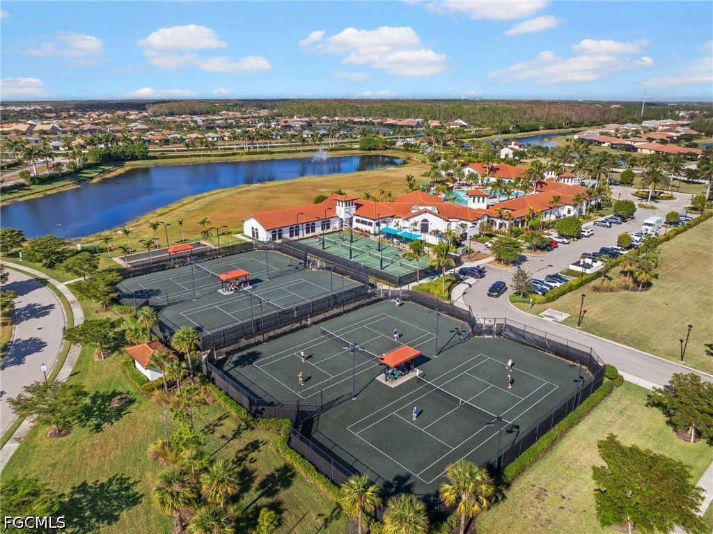 4 Bed SingleFamilyResidence for Sale in Fort Myers, photo 44